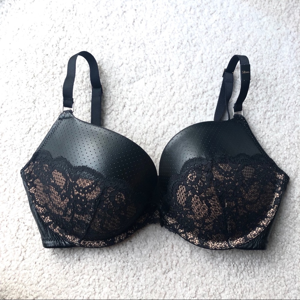 NWT Victoria’s Secret caged lace leather bra